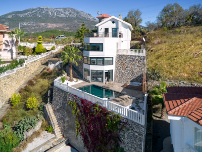 Вилла 4+1 с видом на море и горы в Каргыджаке