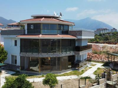 Вилла 3+3 в Обе